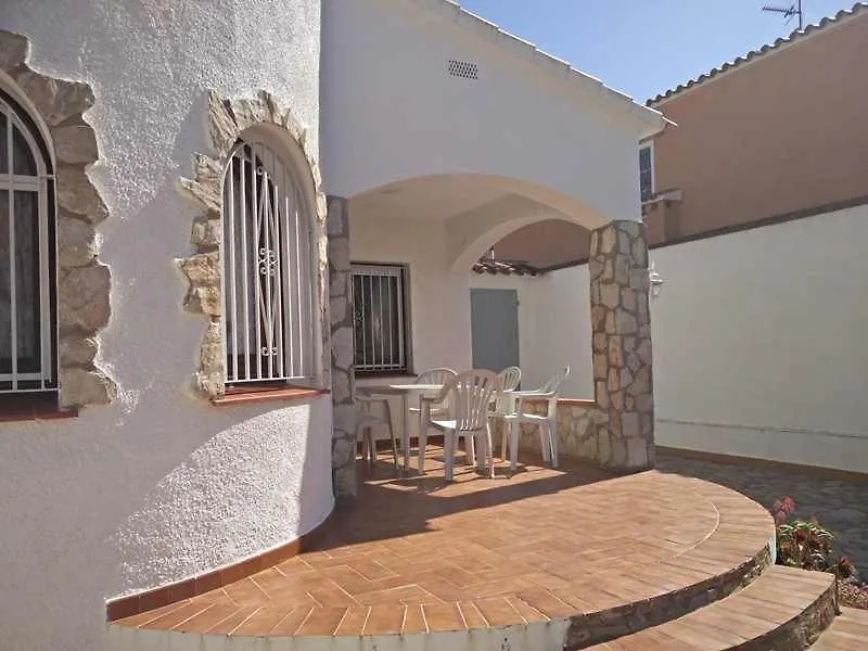 Xalet Amb Jardi Villa Empuriabrava Spain